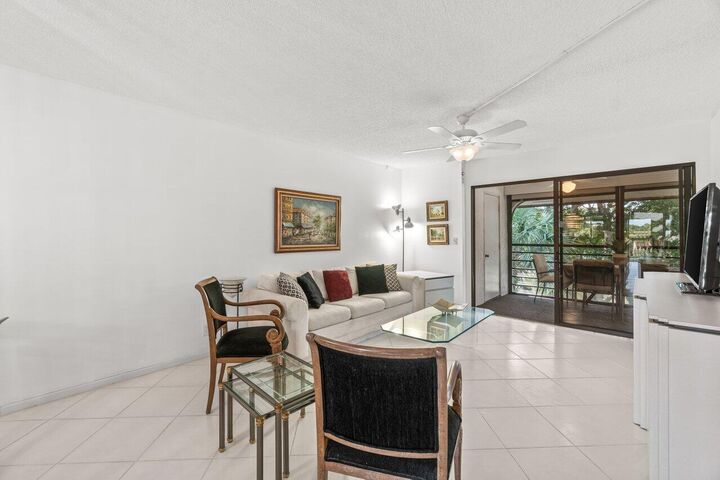 Property Photo: 5380 Cedar Lake Drive 303 FL 33437
