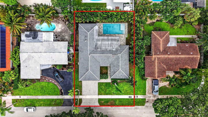 Property Photo: 2141 NE 62nd Court FL 33308