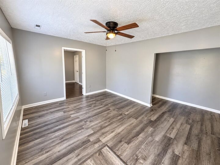 Property Photo: 200 W 13th Avenue KY 42101