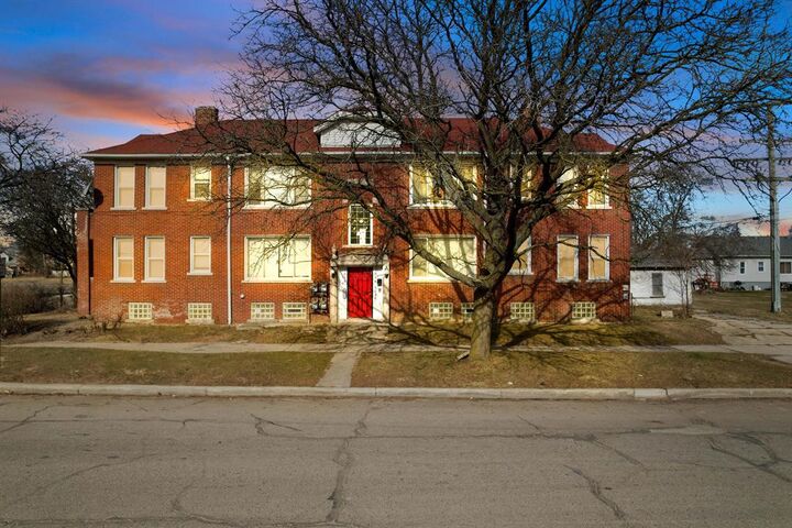 Property Photo: 5032 W Boston Boulevard 5038 MI 48204
