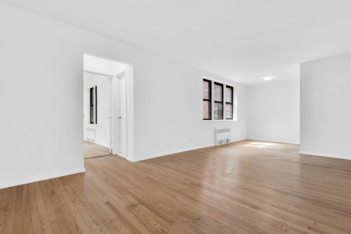 Property Photo: 2420 Morris Avenue 2C NY 10468