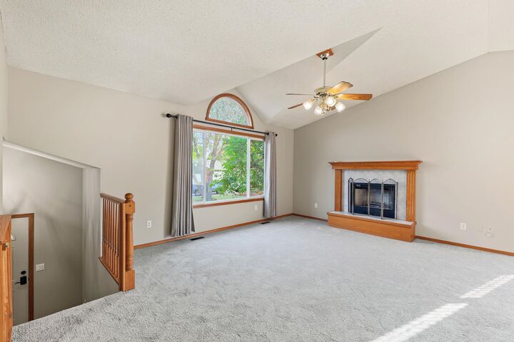 Property Photo:  712 E Lakewood  KS 67010 