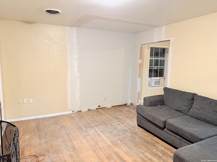 Property Photo:  321 Mary  TX 78214 