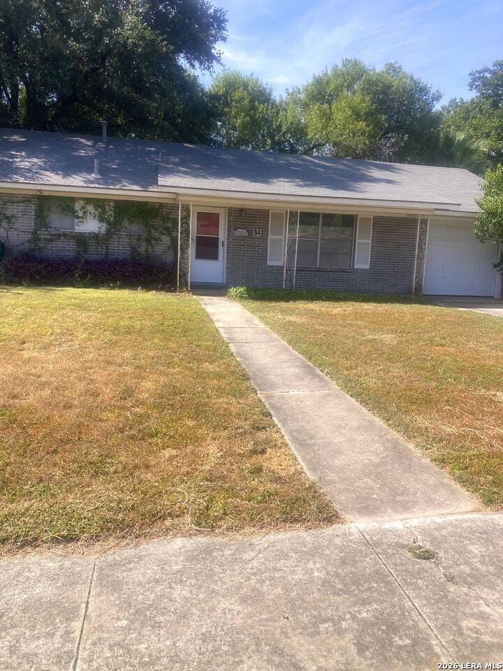 Property Photo:  114 Springwood Ln  TX 78216 