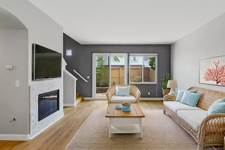 Property Photo:  10950 Ivy Hill Dr 4  CA 92131 