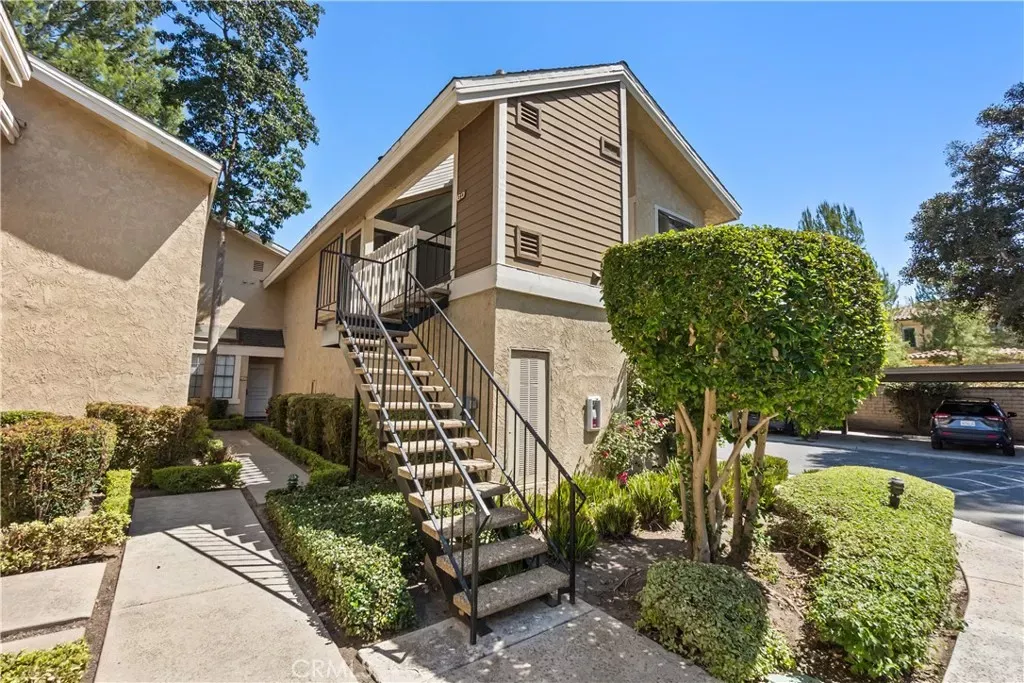 Property Photo: 268 Pineview CA 92620