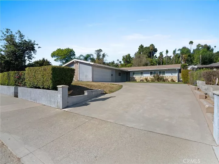 Property Photo:  901 Val Vista  CA 91768 