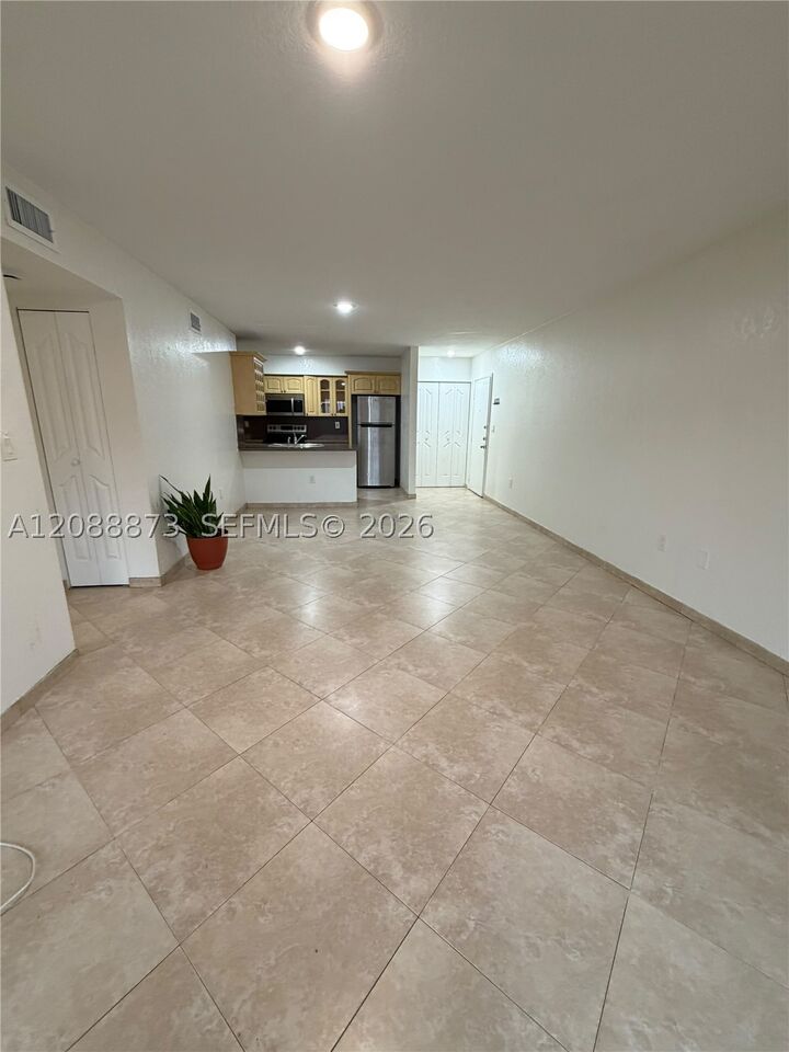 Property Photo: 10115 NW 9th St Cir 6-106 FL 33172
