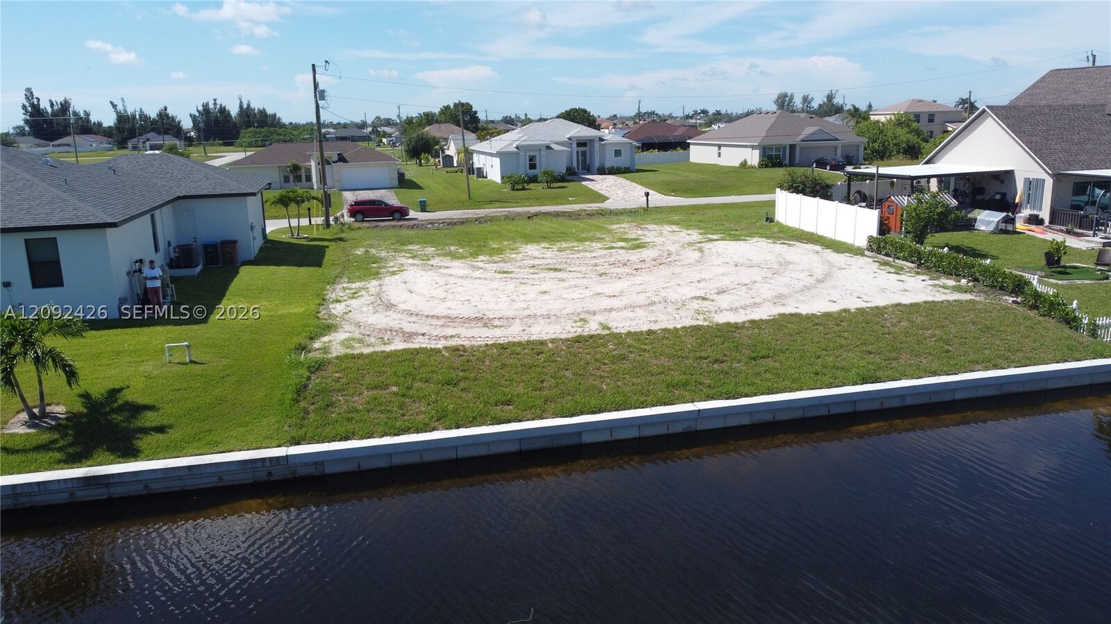 Property Photo:  2907 NW 9 St  FL 33993 