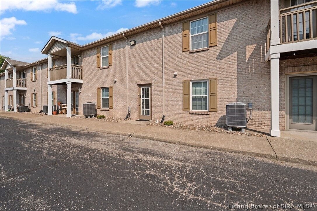 Property Photo: 114 Colonial Drive IN 47150