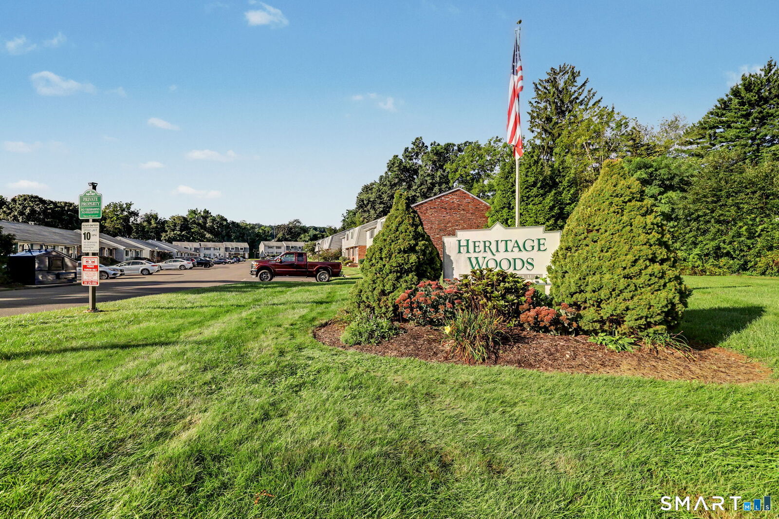 Property Photo: 18 Heritage Woods 18 CT 06492
