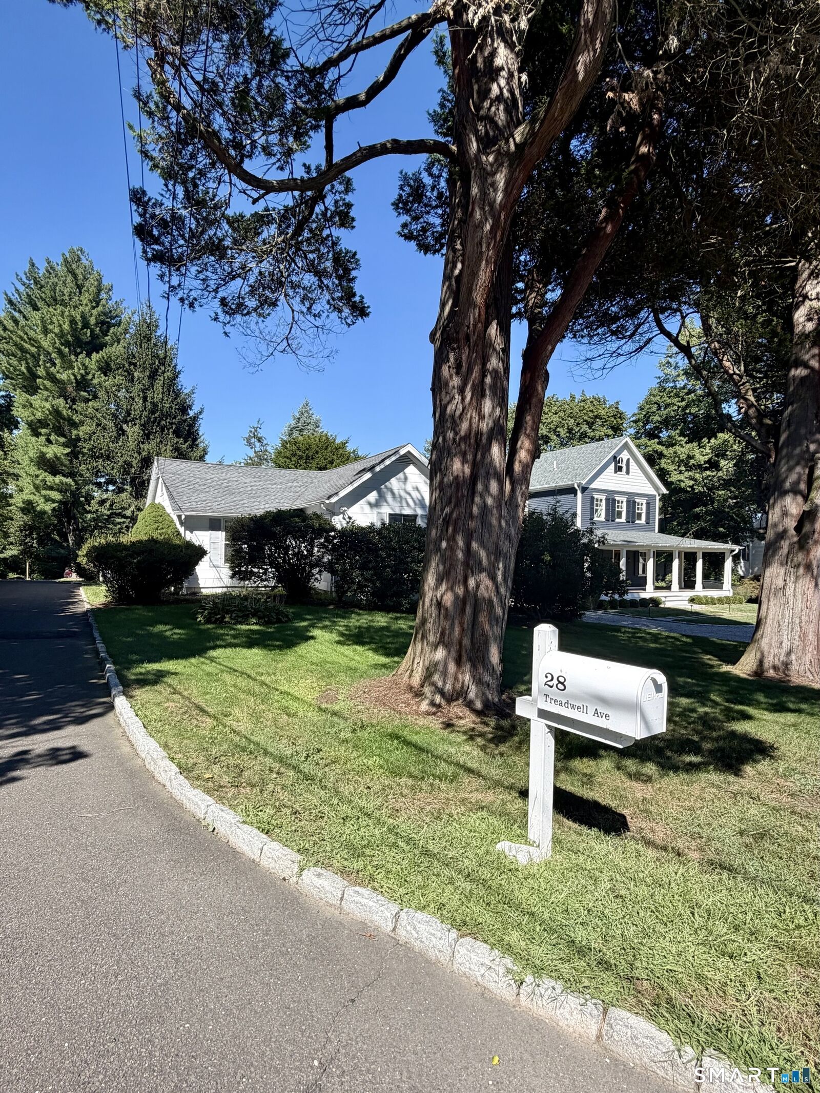 Property Photo:  28 Treadwell Avenue  CT 06880 