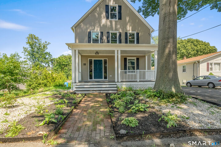 Property Photo:  22 Loomis Street  CT 06460 
