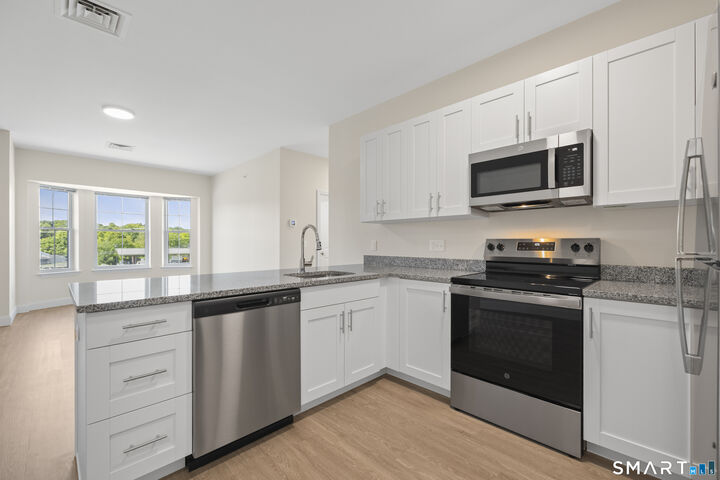 Property Photo:  55 Steele Boulevard 310  CT 06037 