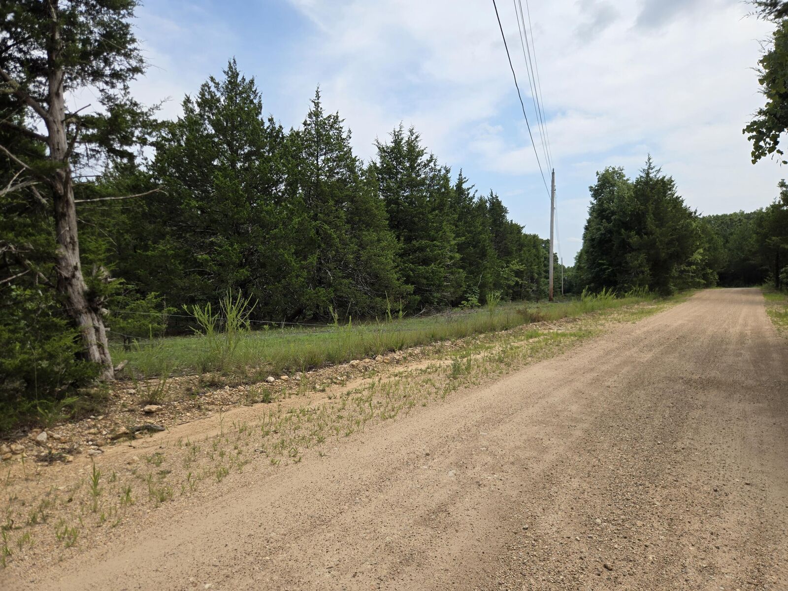 Property Photo:  002 76-126  MO 65717 