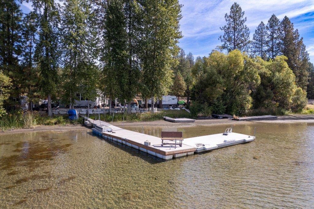 Property Photo: 40631 N Sunset Dr WA 99148