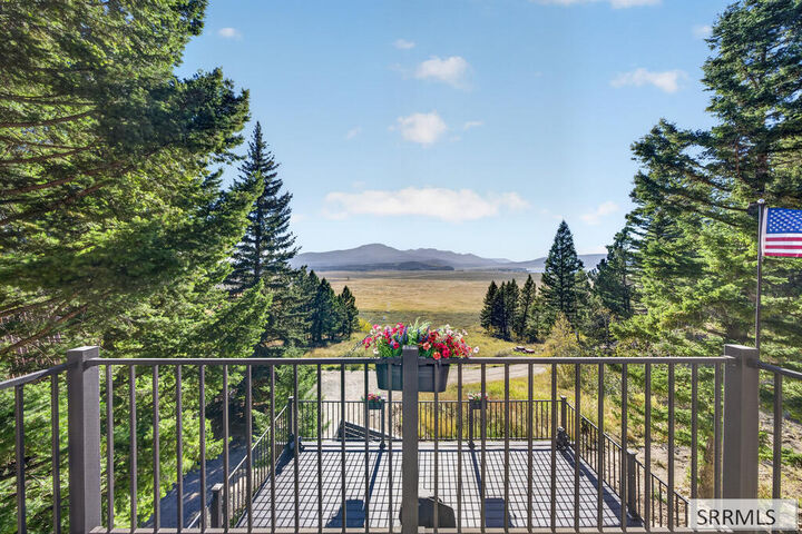 Property Photo: 5138 Lakeview Drive ID 83429