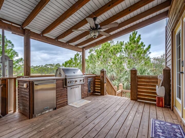 Property Photo:  641 Bald Point Road  FL 32346 