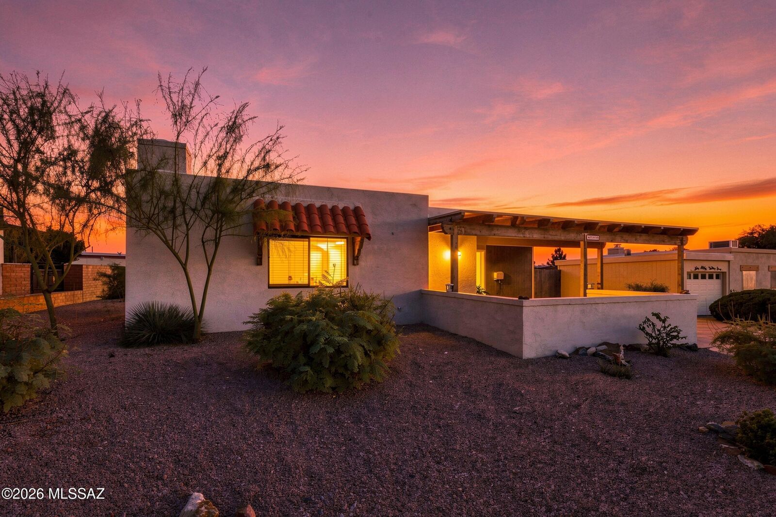 Property Photo:  81 E Santa Chalice Drive  AZ 85614 