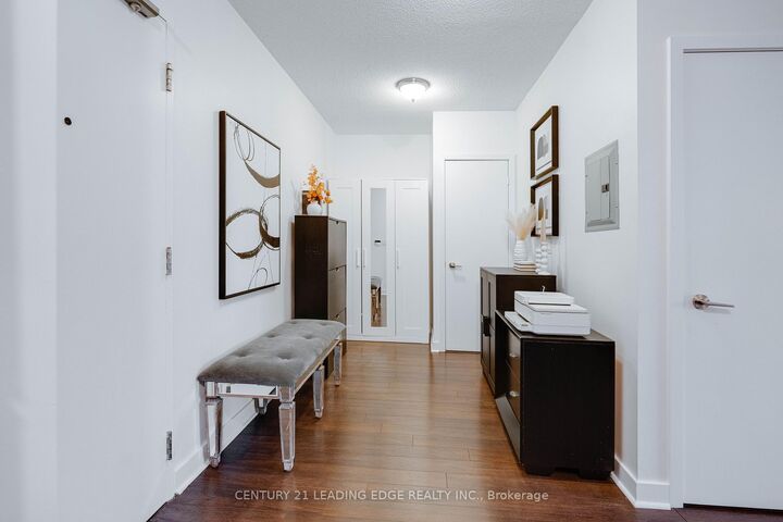 Property Photo:  120 Dallimore Circle 820  ON M3C 4J1 