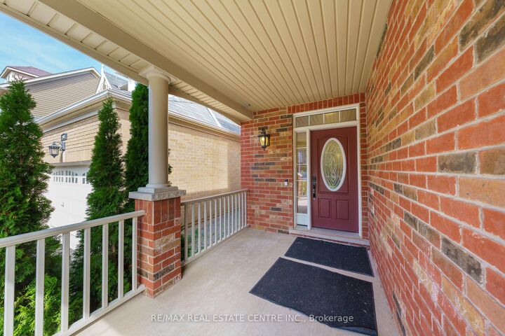 Property Photo:  907 Etherington Way  ON L9T 0Z3 