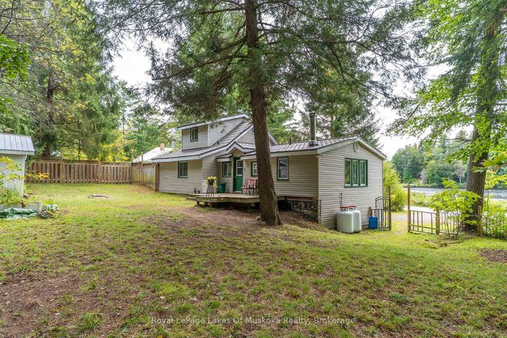 Property Photo:  91 Beach Road  ON P0B 1M0 