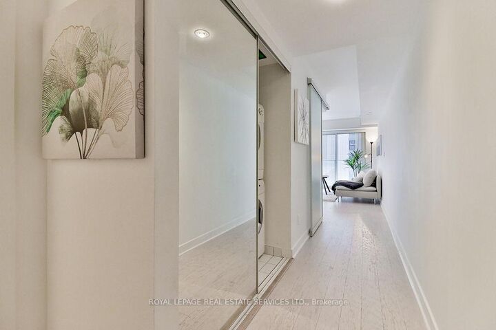 Property Photo:  58 Orchard View Boulevard 908  ON M4R 0A2 