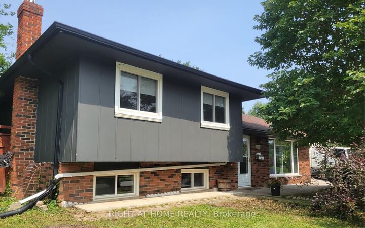 Property Photo:  1411 Charles Drive  ON L7P 2C8 