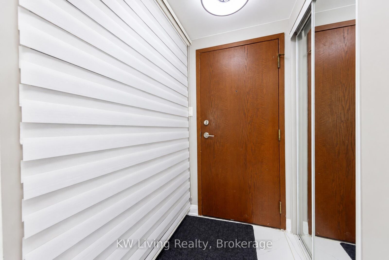 Property Photo:  10 Yonge Street 1702  ON M5E 1R4 