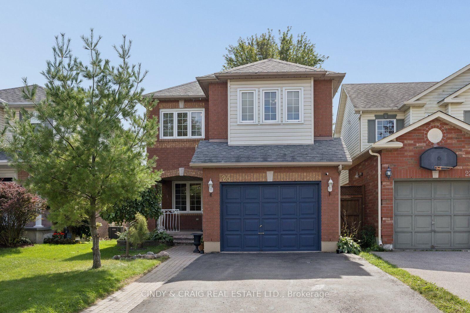 Property Photo:  25 Mallory Street  ON L1E 2B4 