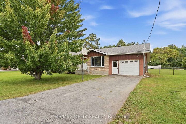 Property Photo:  836 Cartier Street  ON K0B 1C0 