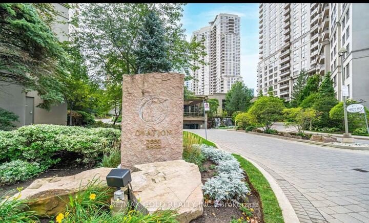 Property Photo:  3880 Duke Of York Boulevard 1501  ON L5B 4M7 