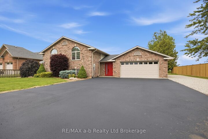 Property Photo:  6744 Hacienda Road  ON N5H 2R5 