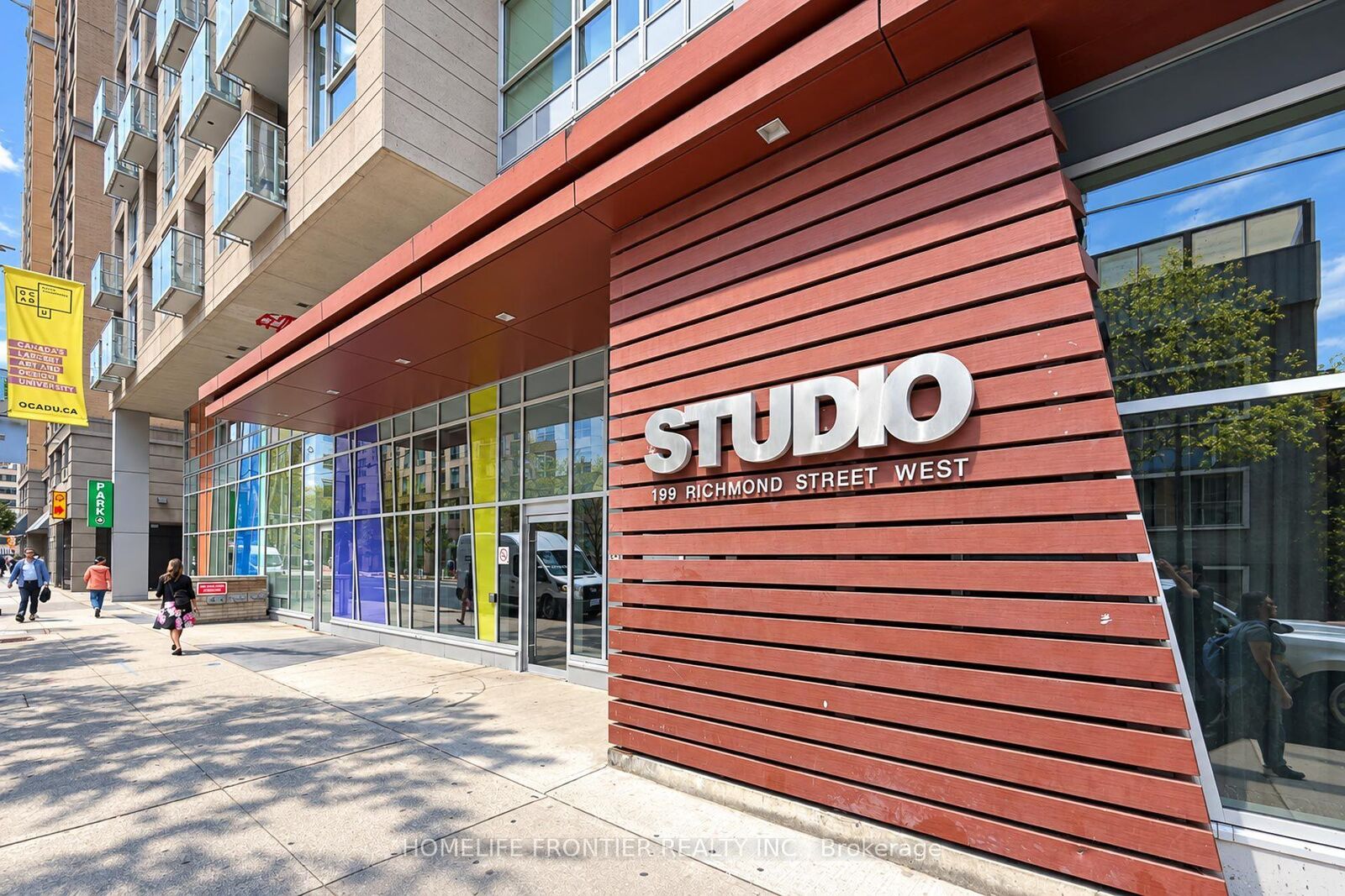 Property Photo: 199 Richmond Street W 1404 ON M5V 0H4