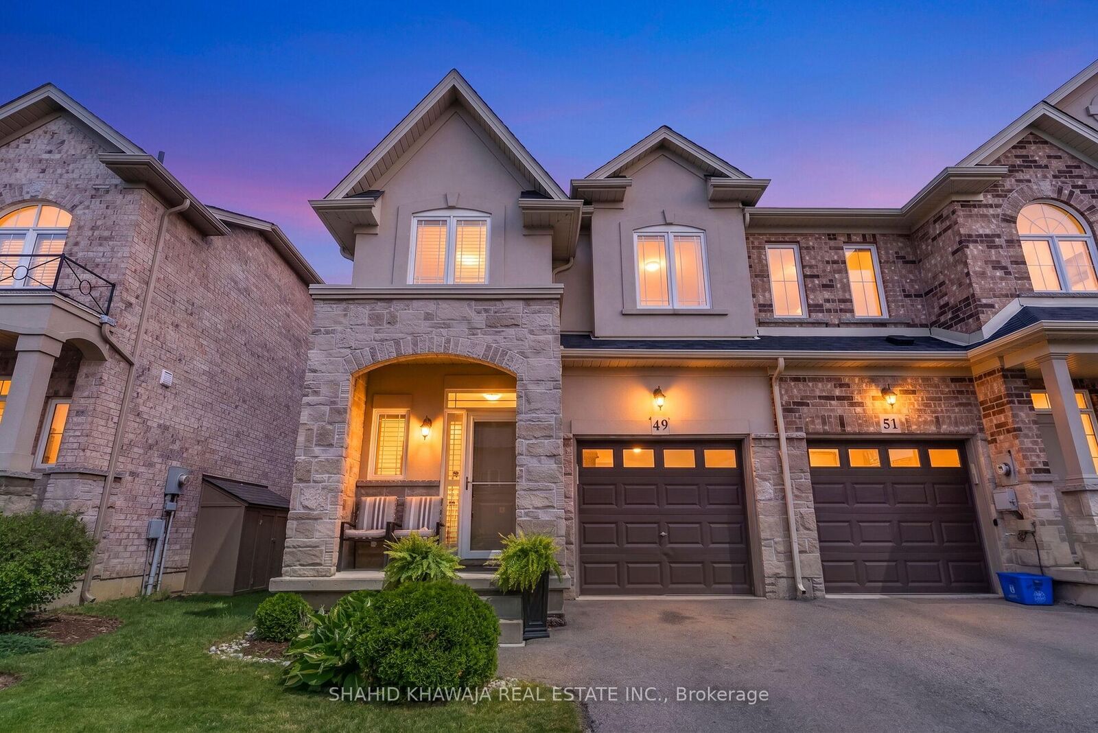 Property Photo:  49 Candlewood Court  ON L8J 0C4 