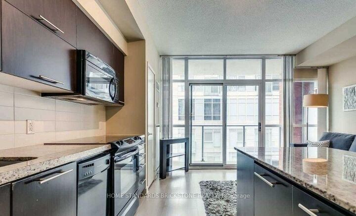 Property Photo:  21 Nelson Street 709  ON M5V 3H9 