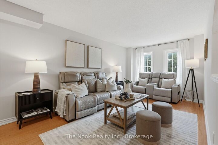 Property Photo:  33 Aspen Park Way  ON L1N 9M6 