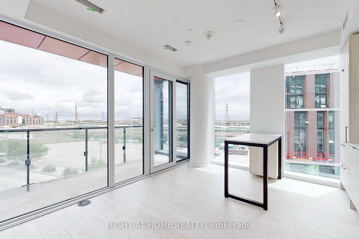 Property Photo:  180 Mill Street S546  ON M5A 0V6 