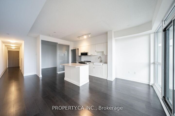 Property Photo:  160 Vanderhoof Avenue 601  ON M4G 0B7 