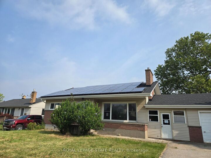 Property Photo: 16 Broderick Avenue ON L2V 2H4