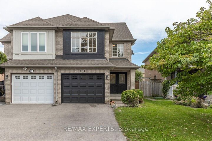 Property Photo:  104 Echo Ridge Crescent  ON L4H 2K1 
