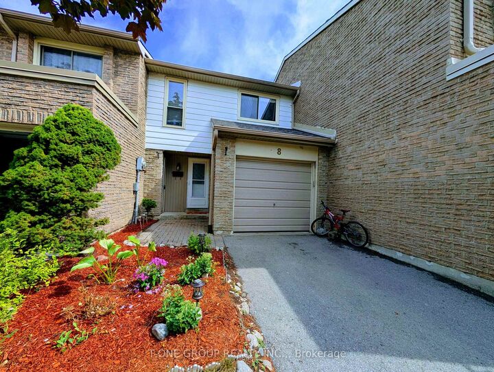 Property Photo:  8 Camelot Way  ON L3P 3W1 