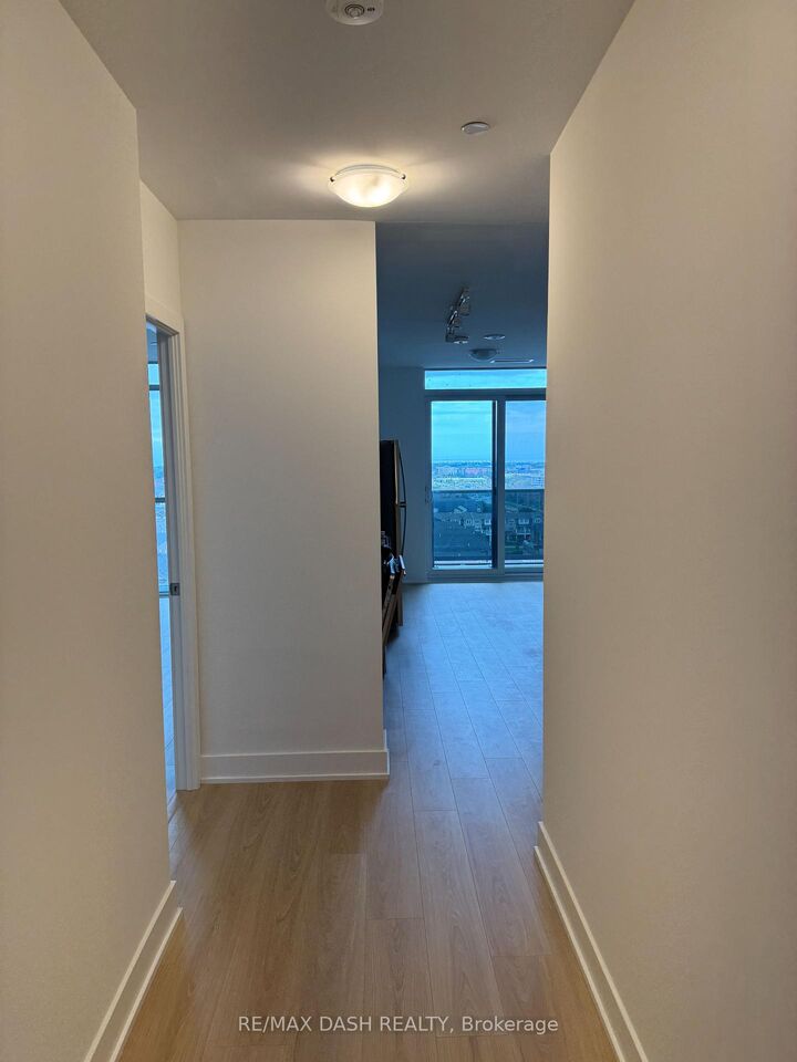 Property Photo:  2545 Simcoe Street N 924  ON L1L 0W3 
