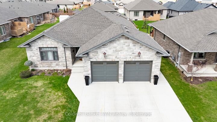 Property Photo:  1025 Reserve Avenue S  ON N4W 0B5 