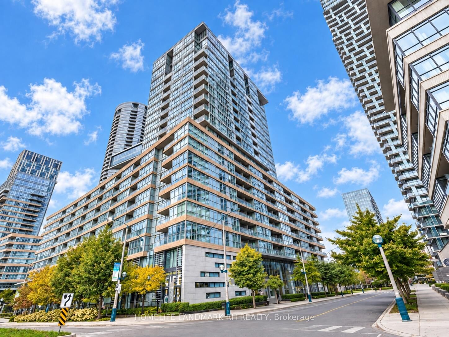 Property Photo:  10 Capreol Court 717  ON M5V 4B3 