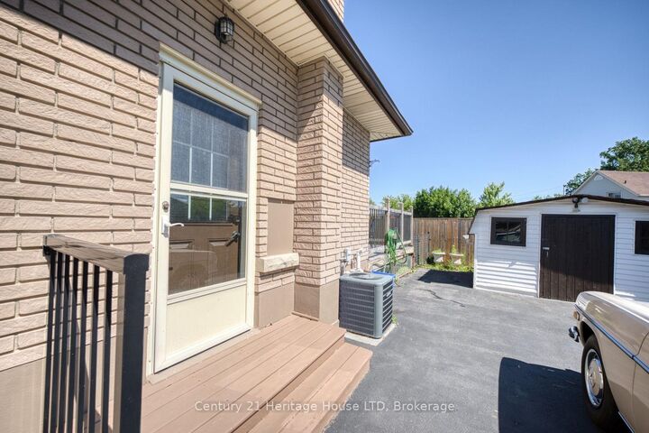 Property Photo: 37 Coronation Boulevard Basement ON L2S 2V2