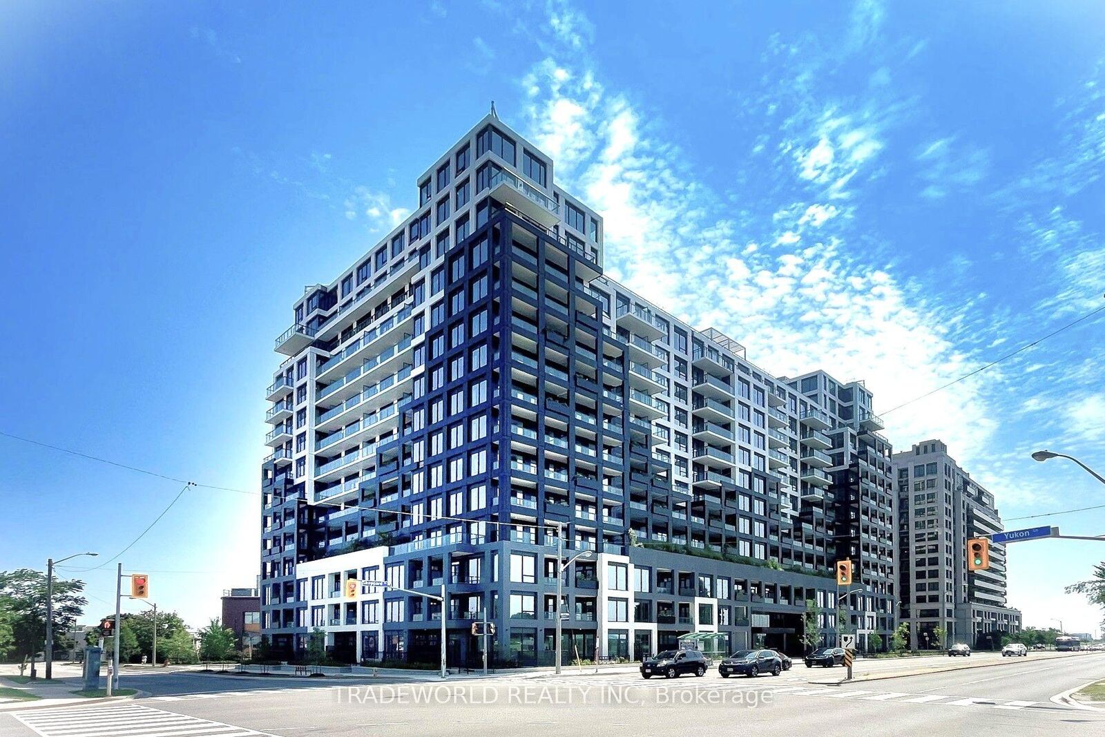 Property Photo:  1100 Sheppard Avenue W 1019  ON M3J 0H1 