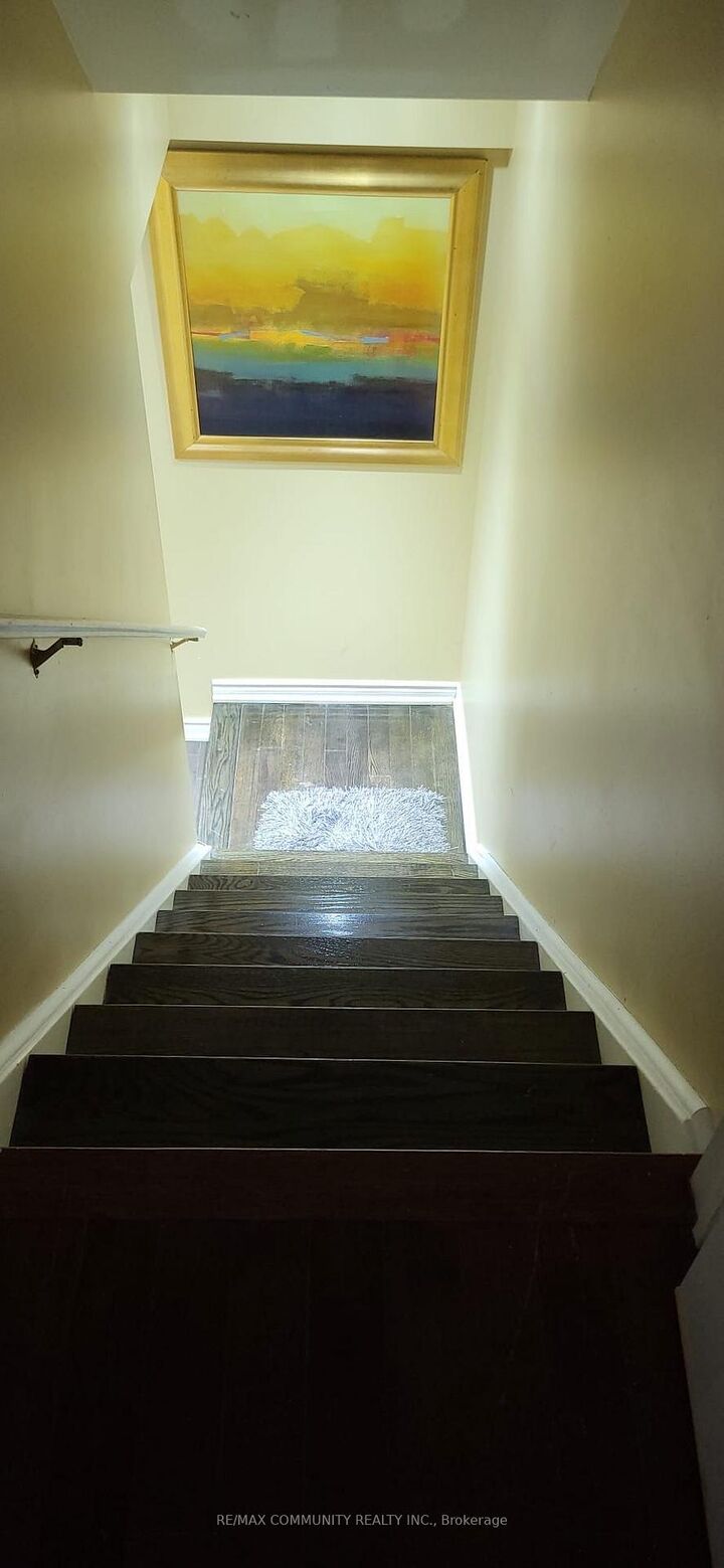 Property Photo:  2 Netherway Crescent Bsmnt  ON L1T 4X5 