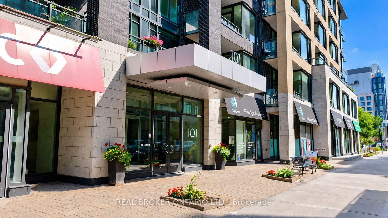 Property Photo:  101 Richmond Road 302  ON K1Z 0A6 