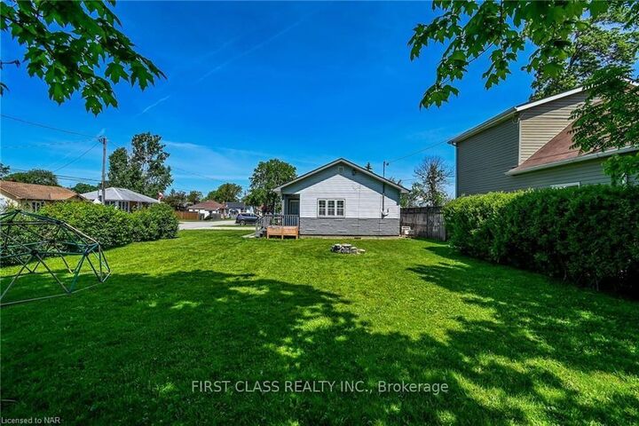 Property Photo:  64 Dominion Road  ON L2A 1E6 